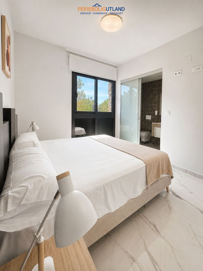 Image No.8-2 Bed Apartment for sale