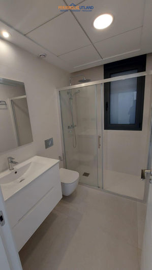Image No.16-3 Bed Townhouse for sale