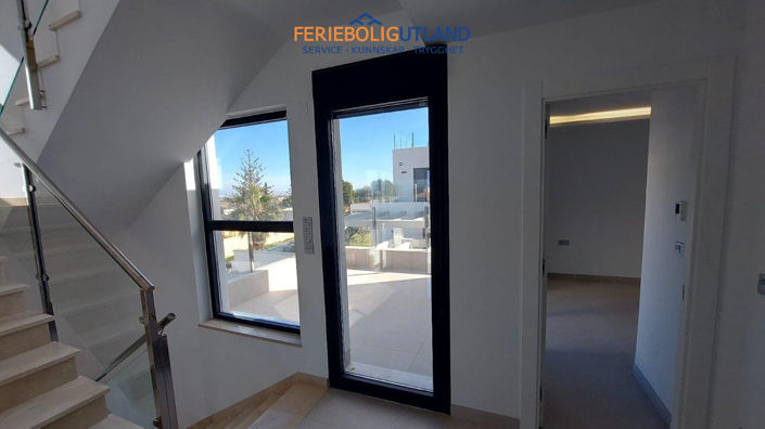 Image No.23-3 Bed Townhouse for sale