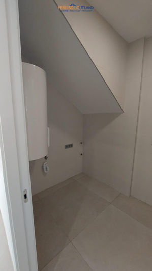 Image No.26-3 Bed Townhouse for sale