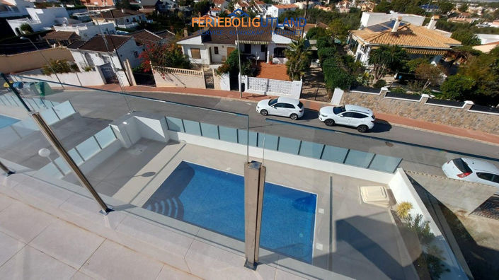 Image No.39-3 Bed Townhouse for sale
