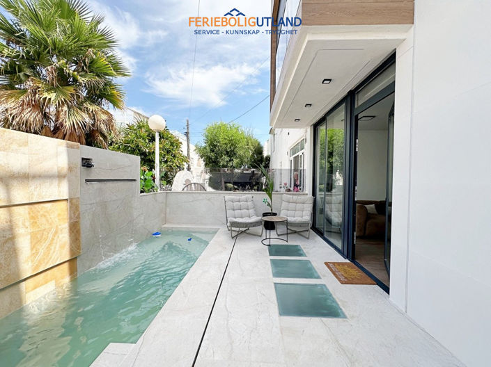 Image No.2-3 Bed Townhouse for sale