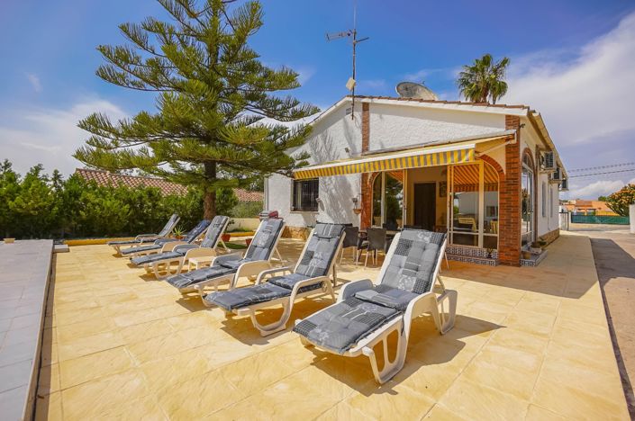 Image No.15-6 Bed Villa for sale