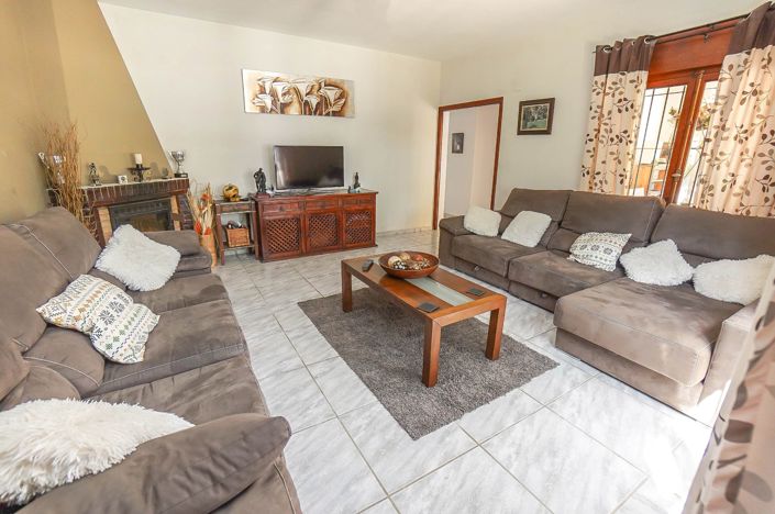 Image No.6-6 Bed Villa for sale