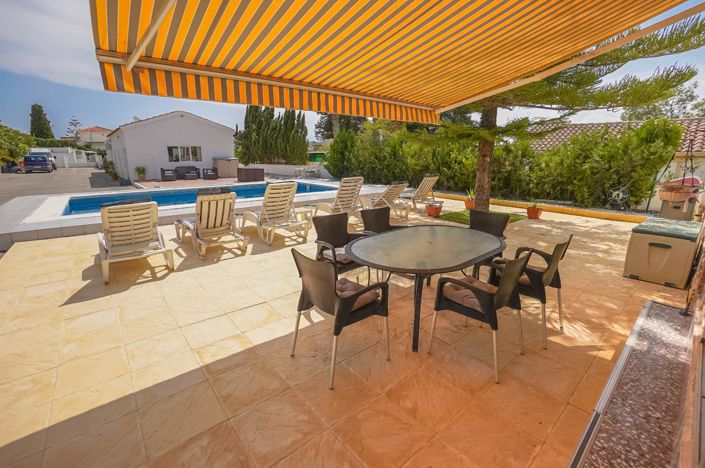 Image No.5-6 Bed Villa for sale