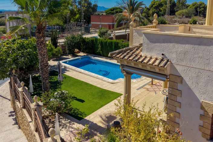 Image No.46-3 Bed Villa / Detached for sale