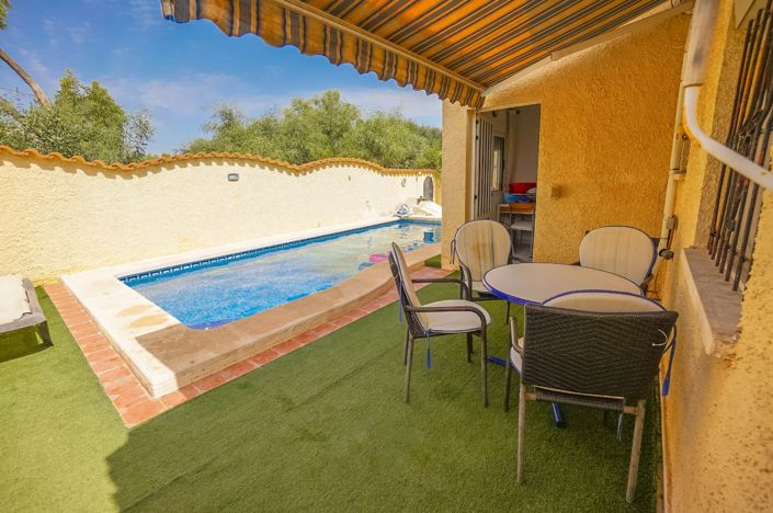 Image No.12-3 Bed Villa / Detached for sale