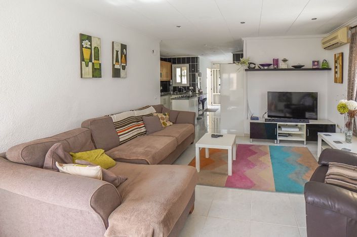 Image No.3-3 Bed Villa / Detached for sale