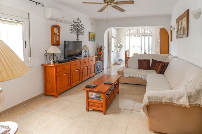 Image No.2-Villa / Independiente con 2 dormitorios en venta