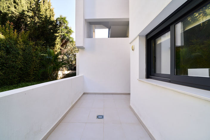 Image No.16-2 Bed Apartment for sale