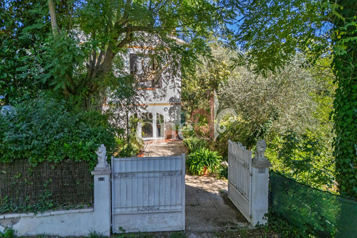 Image No.28-2 Bed House for sale