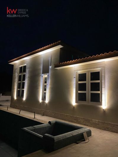Image No.2-3 Bed Villa for sale