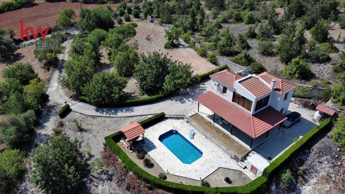 Image No.2-4 Bed Villa for sale
