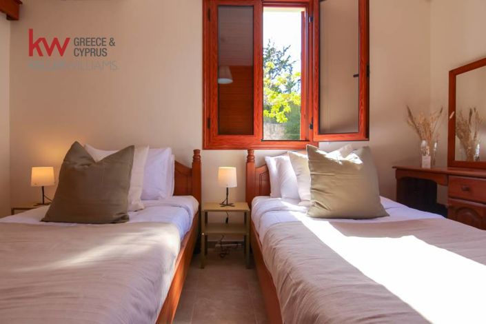 Image No.9-4 Bed Villa for sale