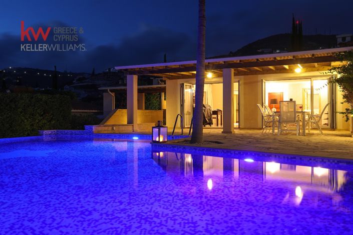 Image No.19-5 Bed Bungalow for sale