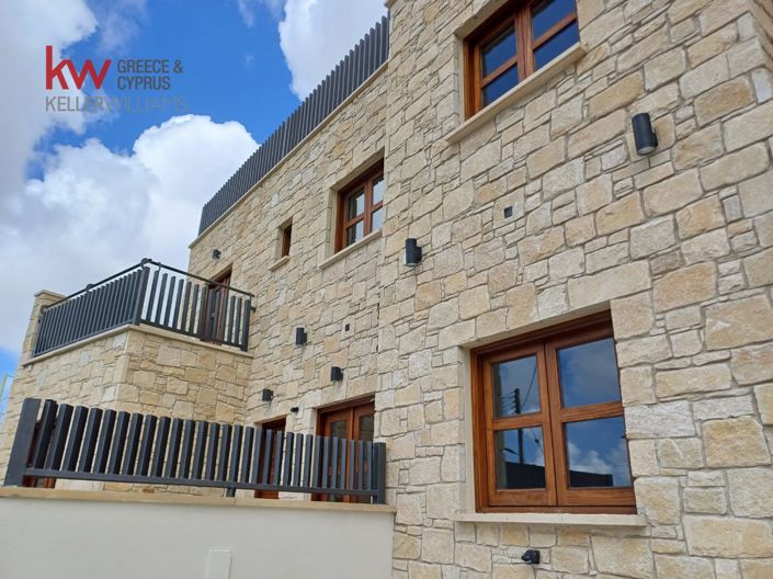 Image No.2-3 Bed House for sale