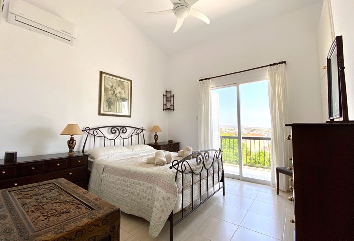 Image No.13-3 Bed Villa for sale