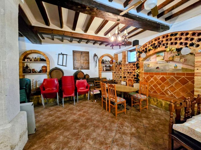 Image No.14-6 Bed Country House for sale
