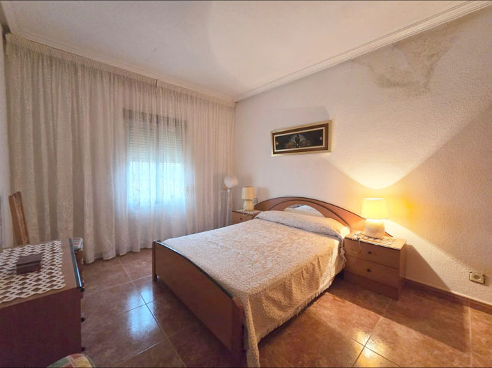 Image No.9-6 Bed Country House for sale
