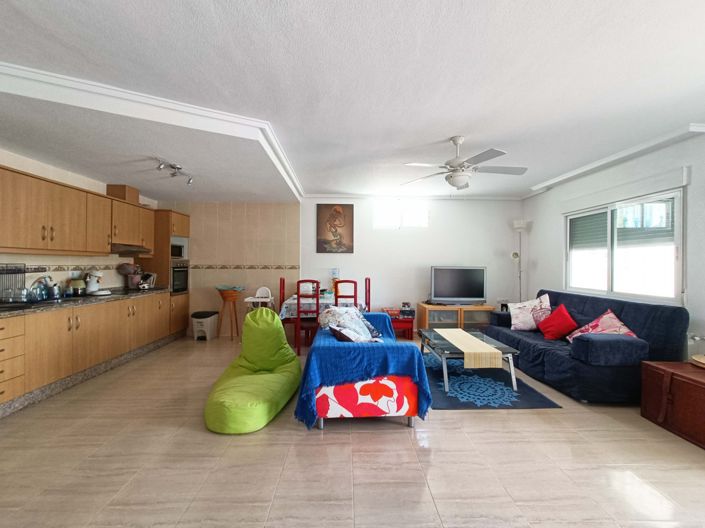 Image No.18-5 Bed Country House for sale