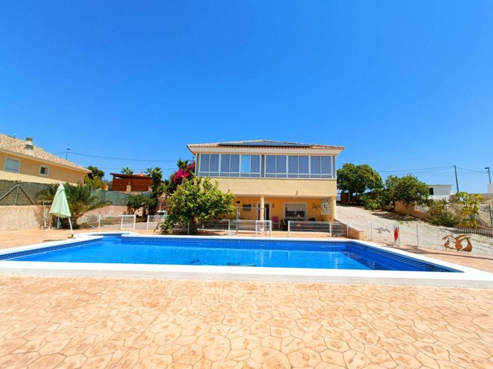 Image No.7-5 Bed Country House for sale