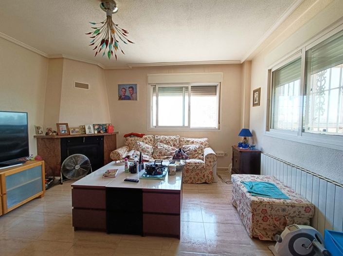 Image No.2-5 Bed Country House for sale