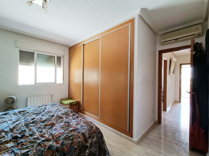 Image No.36-5 Bed Country House for sale