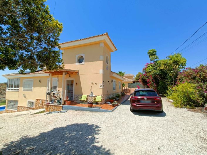 Image No.39-5 Bed Country House for sale