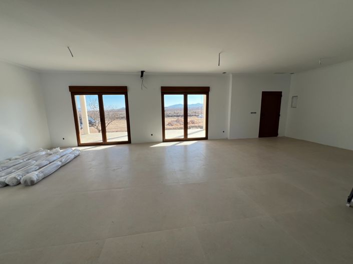 Image No.2-3 Bed Country House for sale