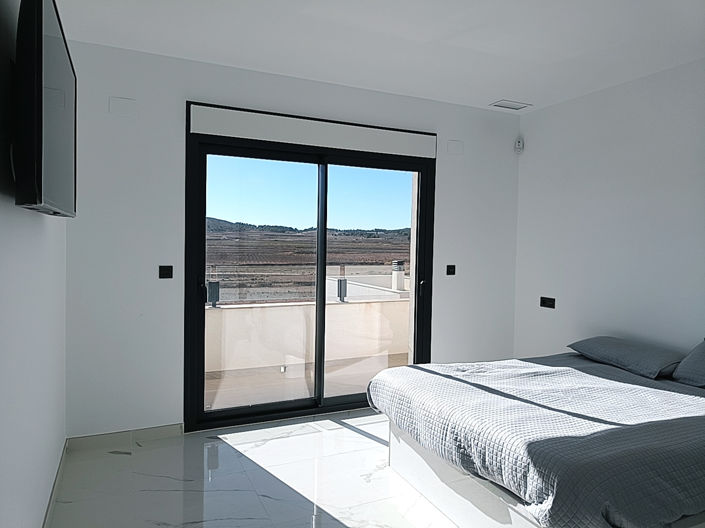 Image No.27-6 Bed Country House for sale