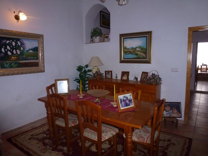 Image No.5-3 Bed Townhouse for sale