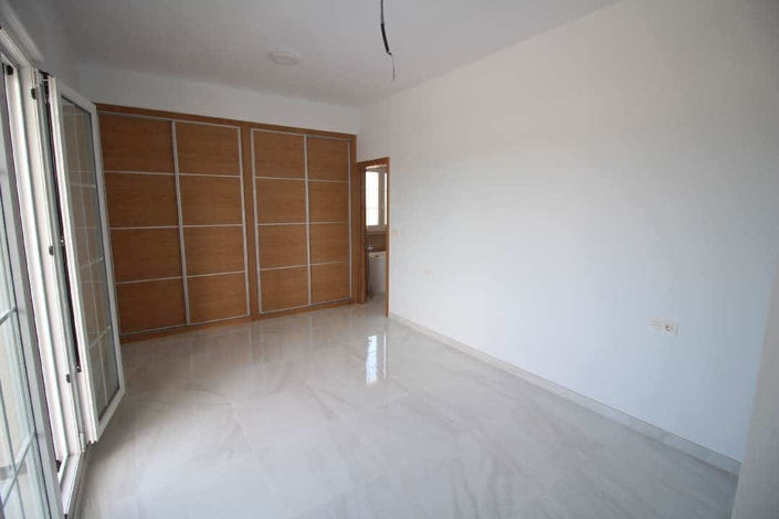 Image No.14-3 Bed Country House for sale