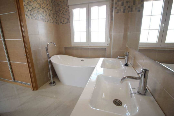 Image No.18-3 Bed Country House for sale