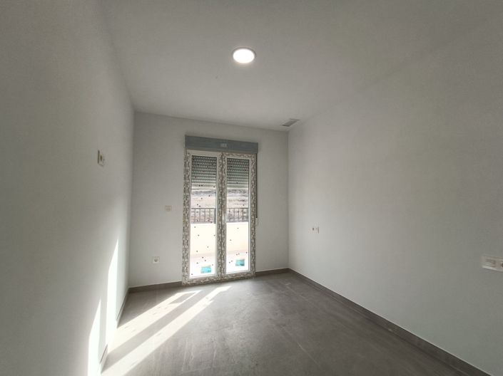 Image No.28-3 Bed Country House for sale