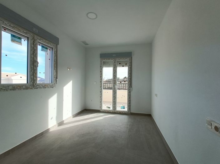 Image No.30-3 Bed Country House for sale