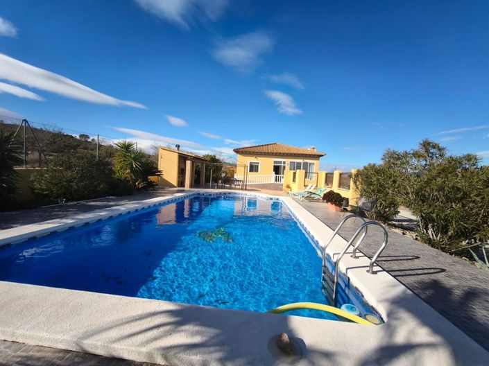 Image No.5-3 Bed Villa for sale