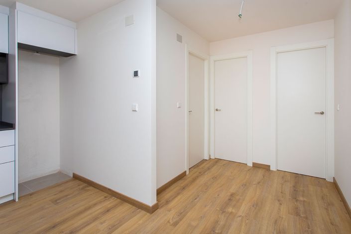 Image No.41-3 Bed Apartment for sale