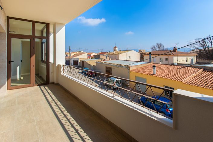 Image No.9-3 Bed Apartment for sale
