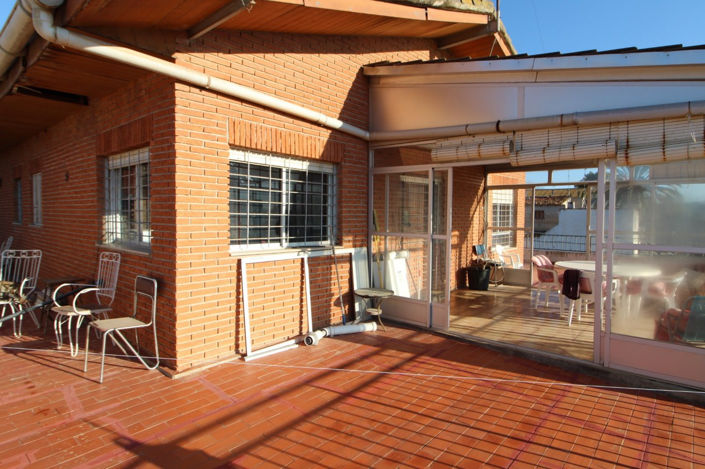 Image No.14-3 Bed Country House for sale
