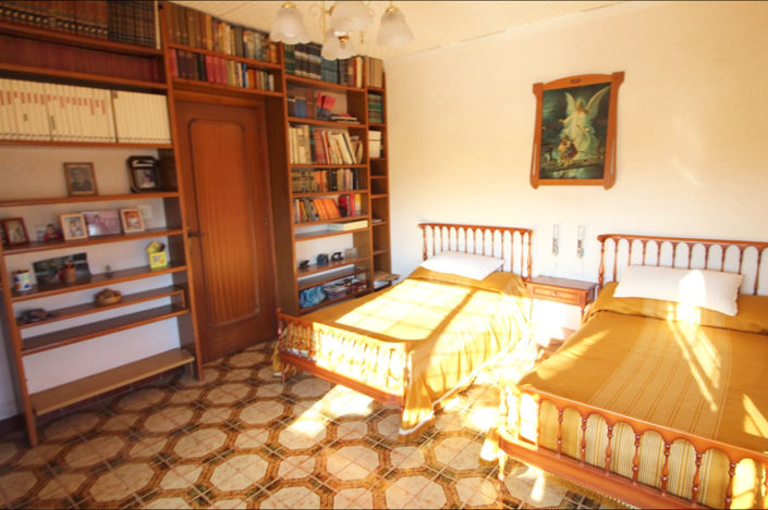 Image No.9-3 Bed Country House for sale