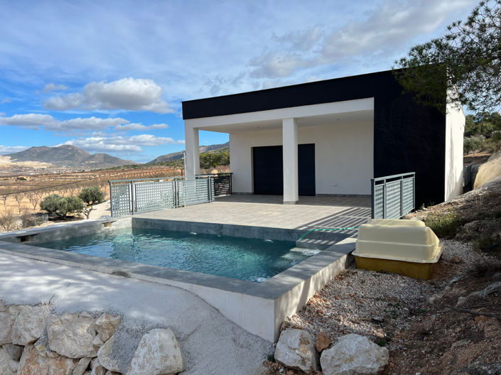 Image No.3-3 Bed Country House for sale