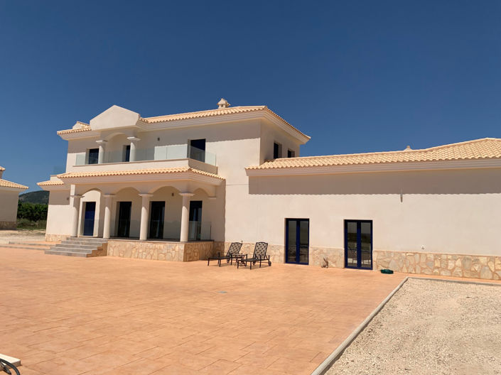 Image No.10-5 Bed Country House for sale