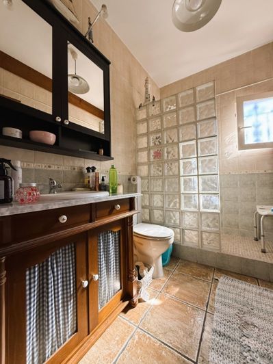 Image No.13-4 Bed Country House for sale