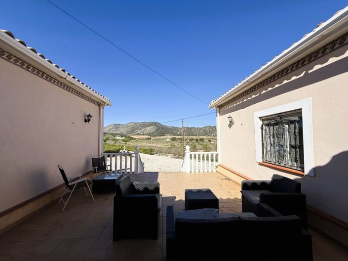 Image No.18-4 Bed Country House for sale