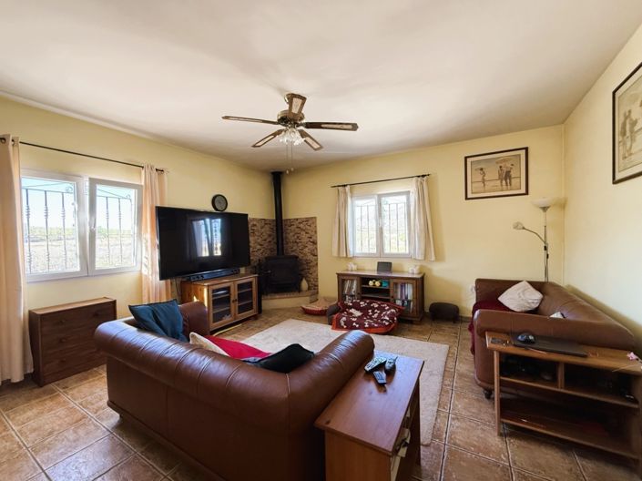 Image No.6-4 Bed Country House for sale