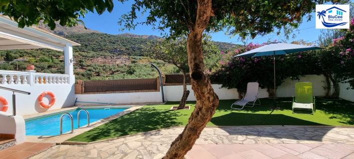 Image No.9-2 Bed Semi-Detached for sale