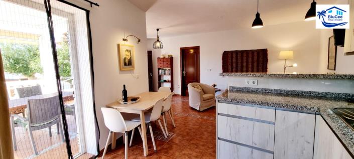Image No.15-2 Bed Semi-Detached for sale