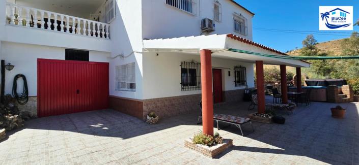 Image No.25-3 Bed Villa for sale