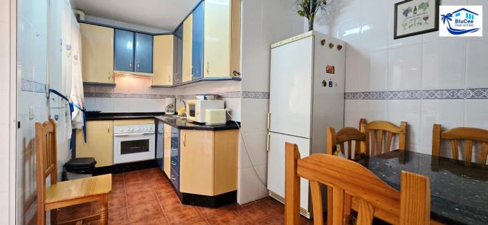 Image No.11-3 Bed Apartment for sale