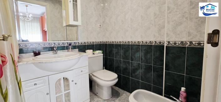 Image No.20-3 Bed Apartment for sale